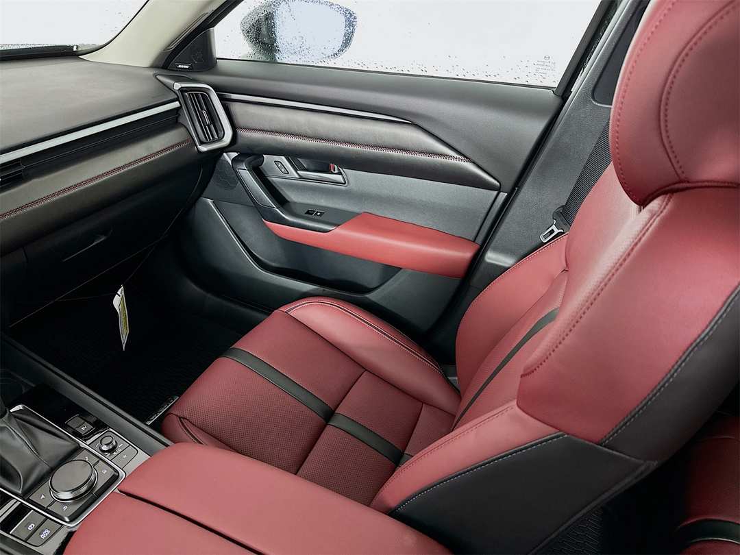 2026 MAZDA Cx-50 Premium - Image 25