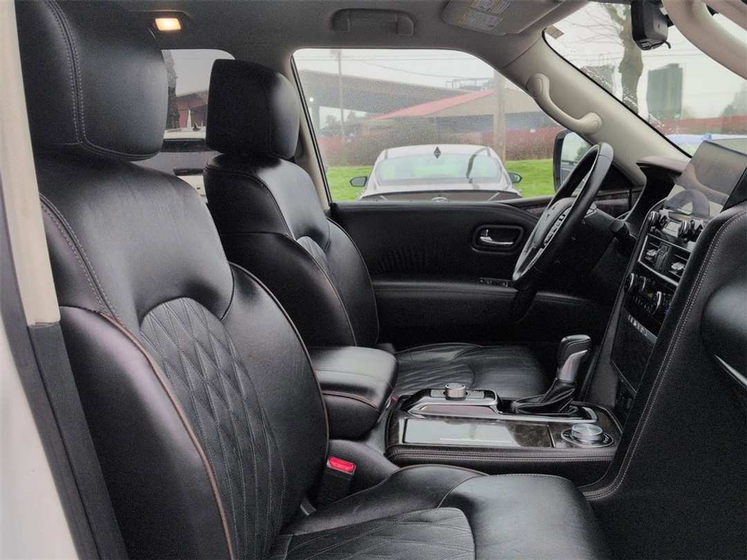 2021 Nissan Armada Platinum - Image 32