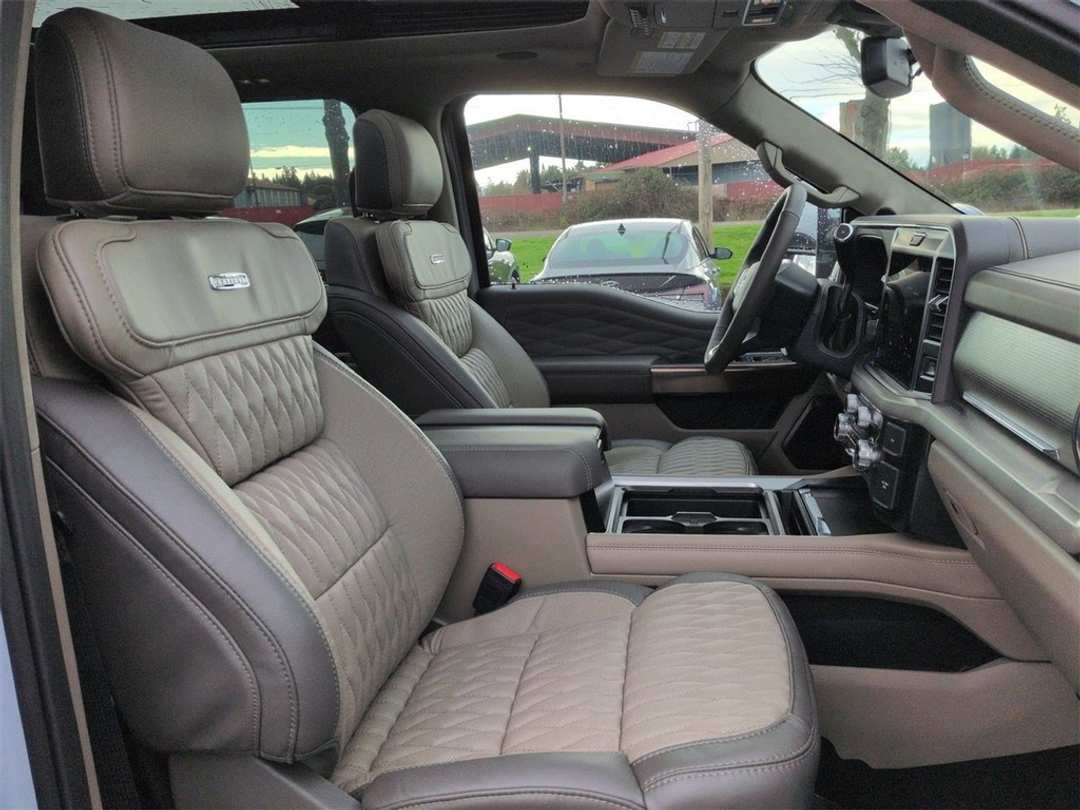 2026 Ford F-350Sd Platinum - Image 32