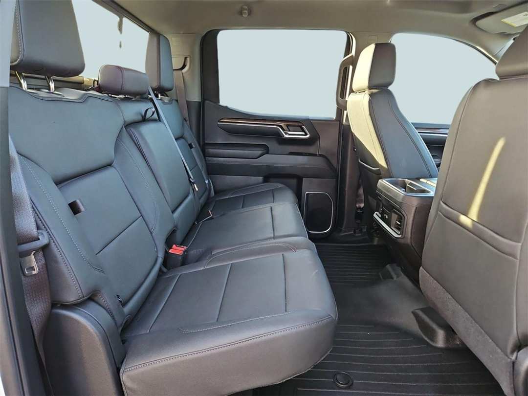 2024 Chevrolet Silverado 1500 RST - Image 26