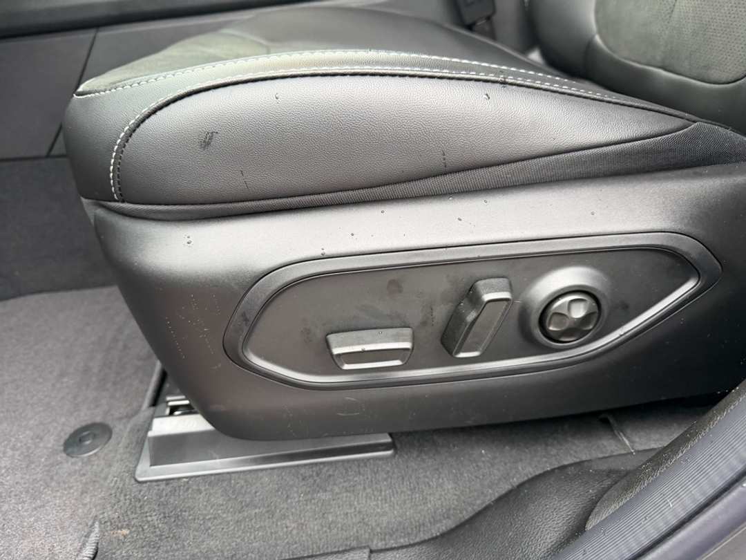 2025 Jeep Grand Cherokee L Altitude X - Image 13