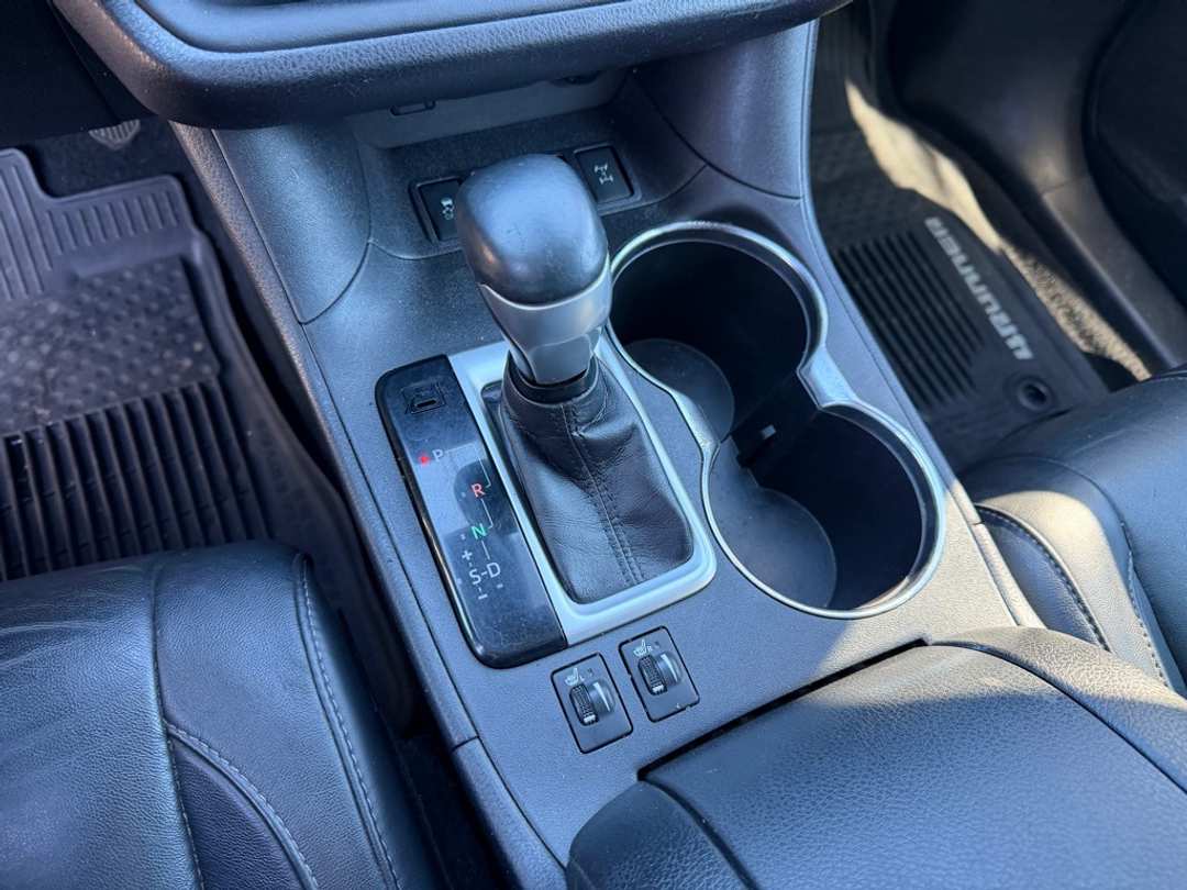 2018 Toyota Highlander SE - Image 25