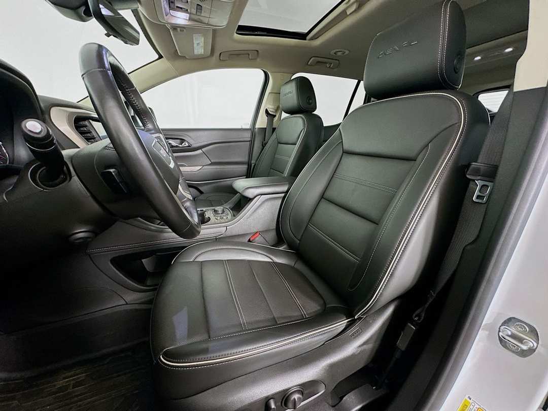 2021 GMC Acadia Denali - Image 23