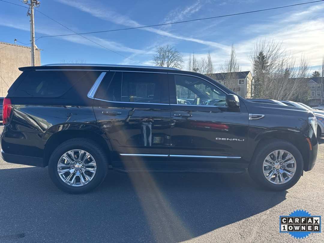2025 GMC Yukon Denali - Image 10