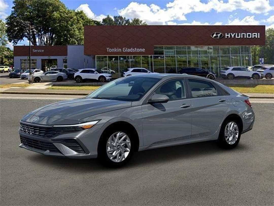 2026 Hyundai Elantra Blue - Image 2