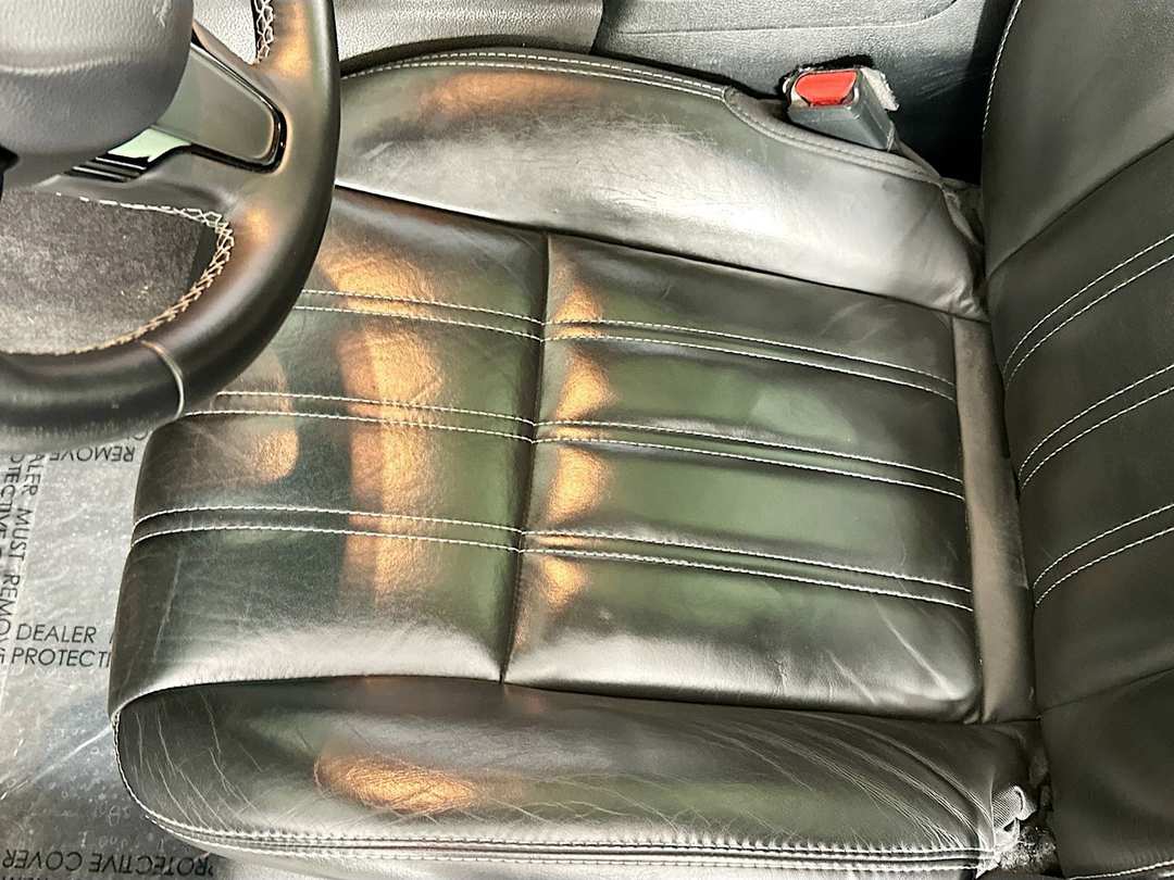 2017 Chrysler 300 S - Image 21