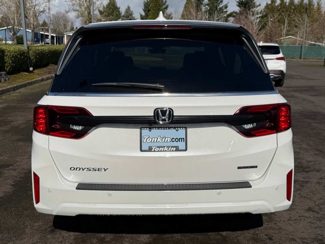 2026 Honda Odyssey Touring - Image 7