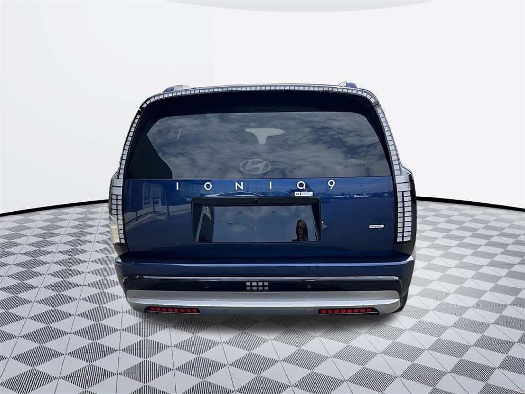 2026 Hyundai Ioniq 9 SEL - Image 7