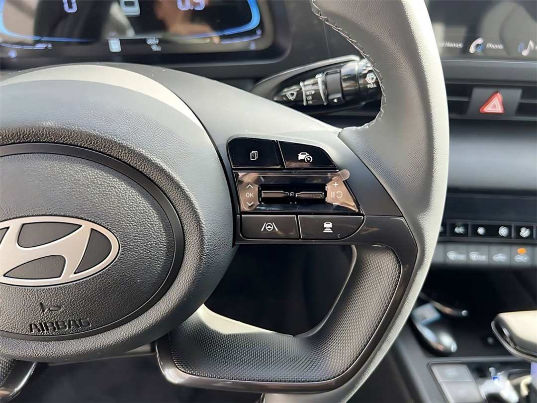 2026 Hyundai Venue SEL - Image 15