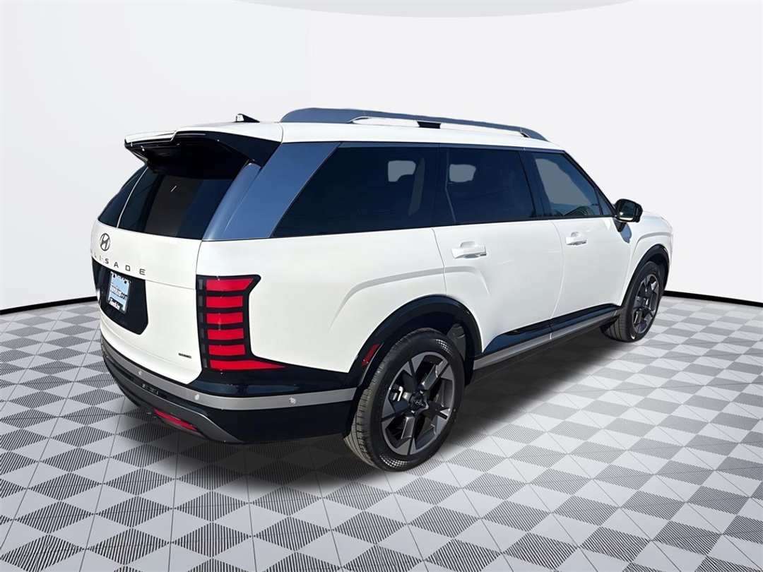 2026 Hyundai Palisade Limited - Image 6