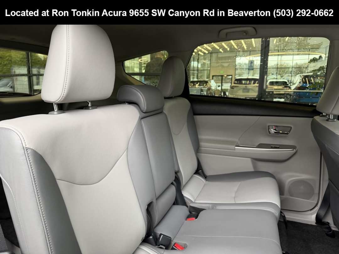 2015 Toyota Prius V Five - Image 29