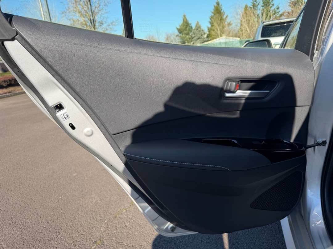 2022 Toyota Corolla XSE - Image 29