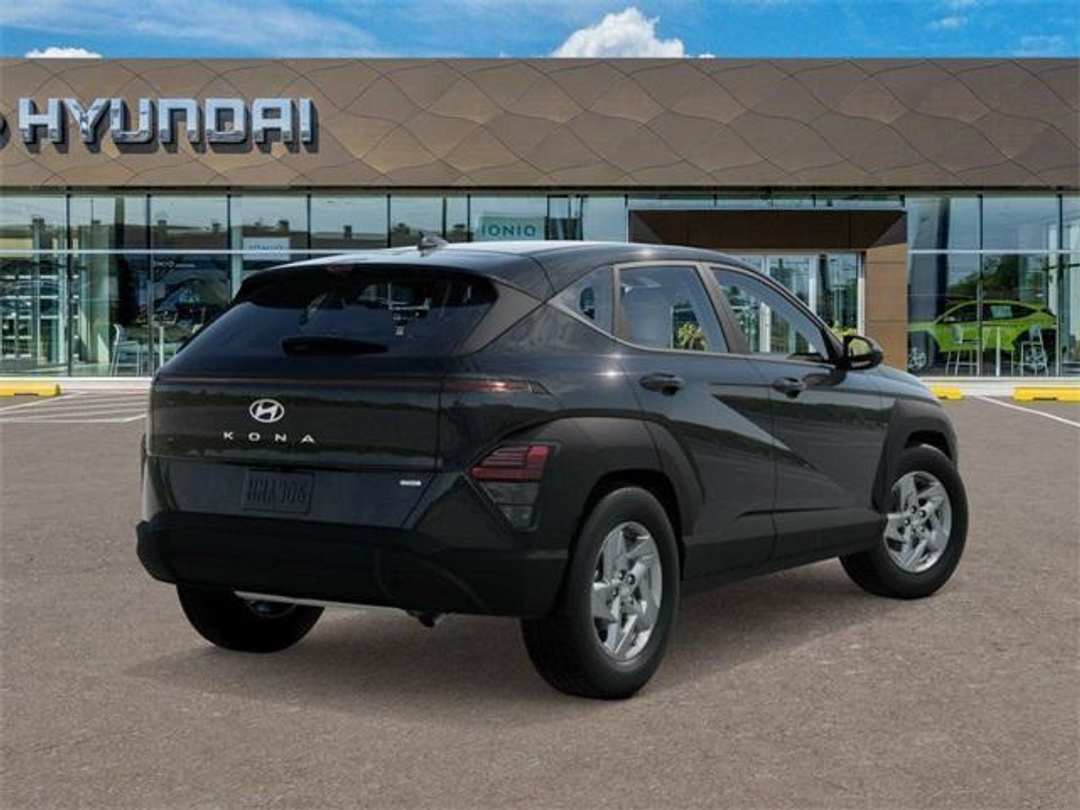 2026 Hyundai Kona SE - Image 4