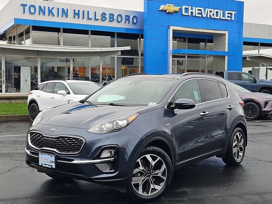 2022 Kia Sportage EX - Image 2