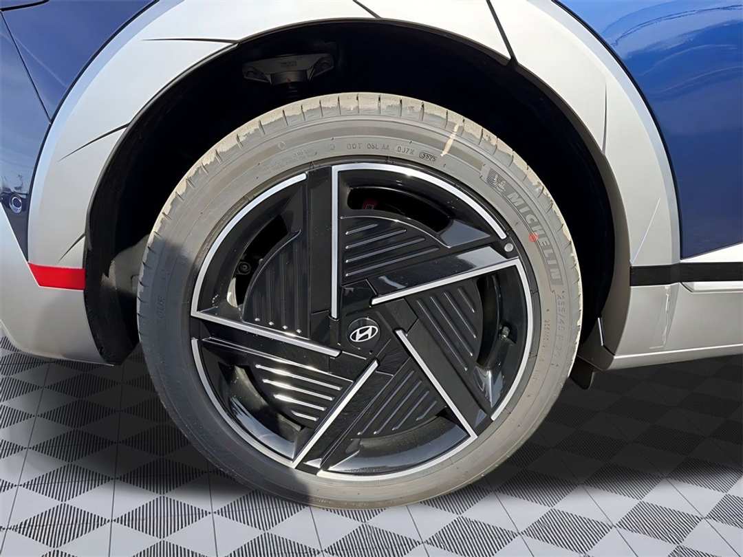 2026 Hyundai Ioniq 5 Limited - Image 9