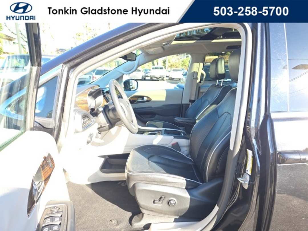 2023 Chrysler Pacifica Limited - Image 9