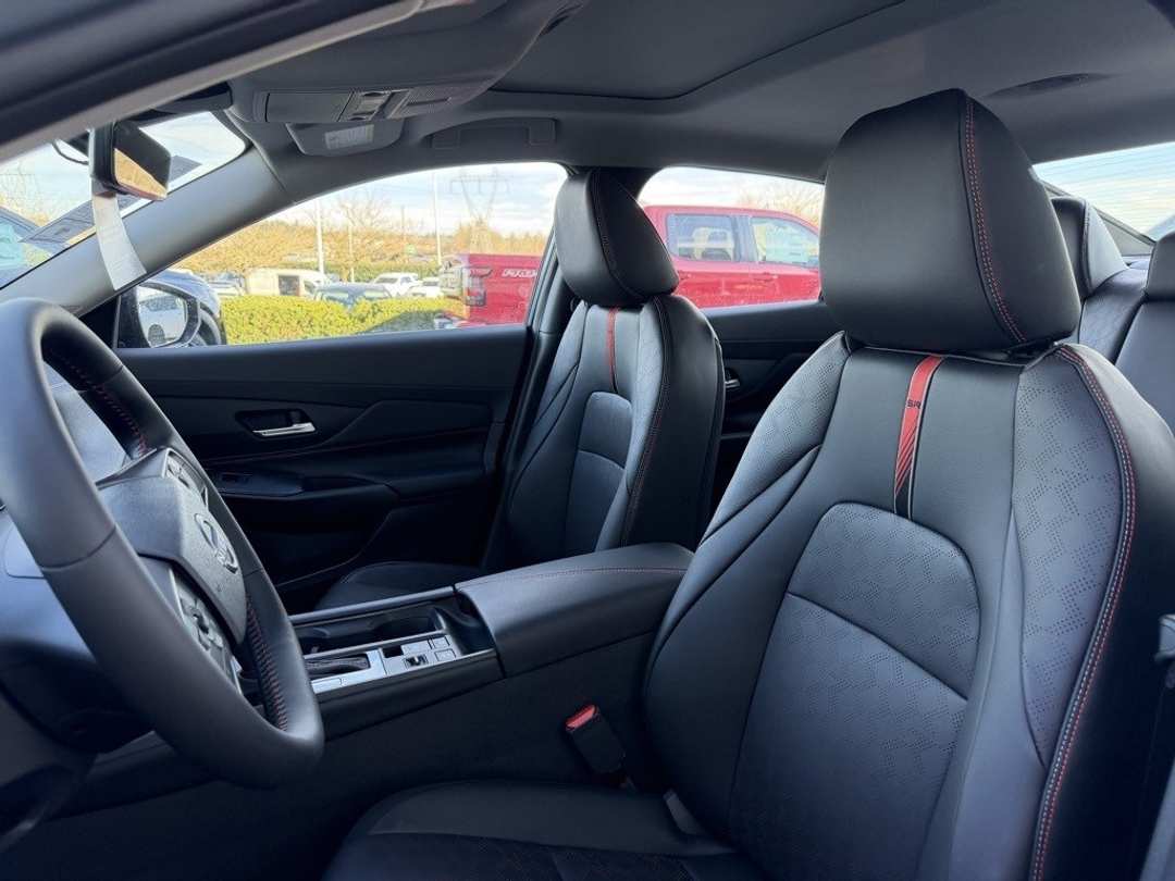 2026 Nissan Sentra SR - Image 15