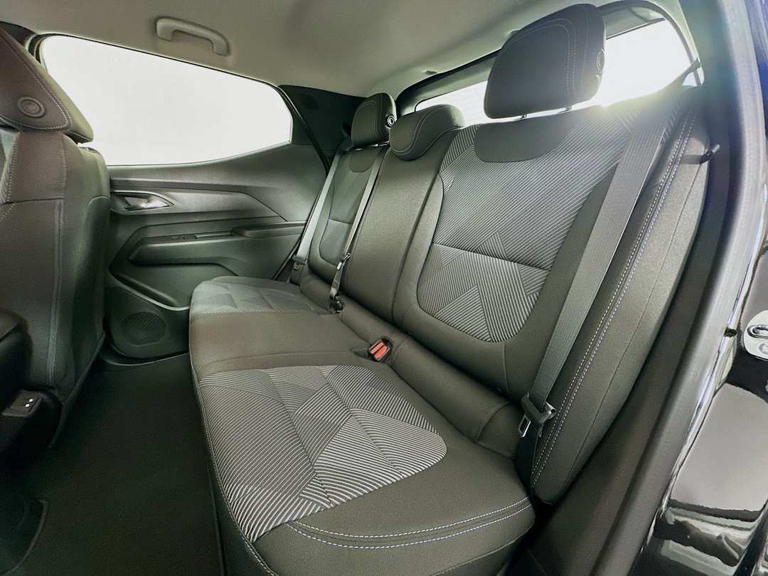 2027 Chevrolet Bolt Ev LT - Image 24