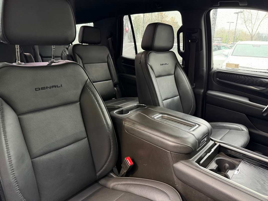 2021 GMC Yukon Denali - Image 17