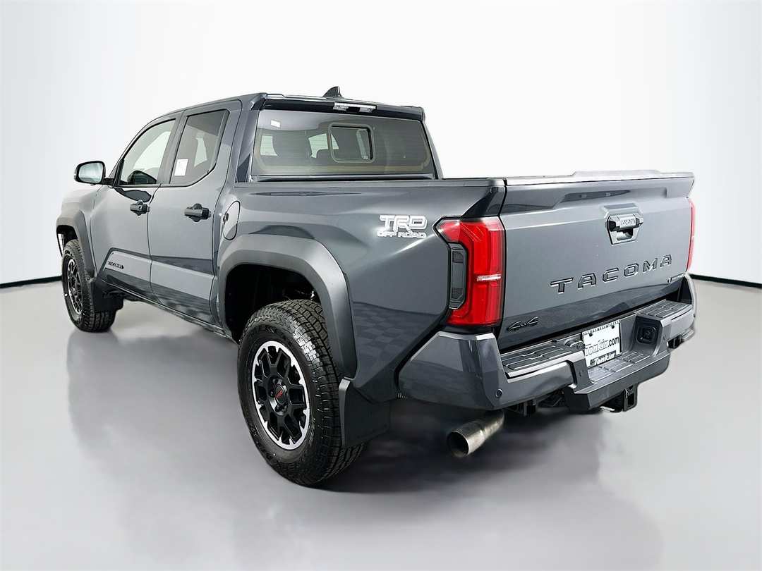 2025 Toyota Tacoma TRD Off Road - Image 5
