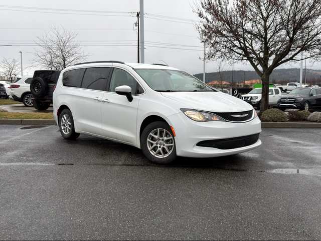 2021 Chrysler Voyager LXI