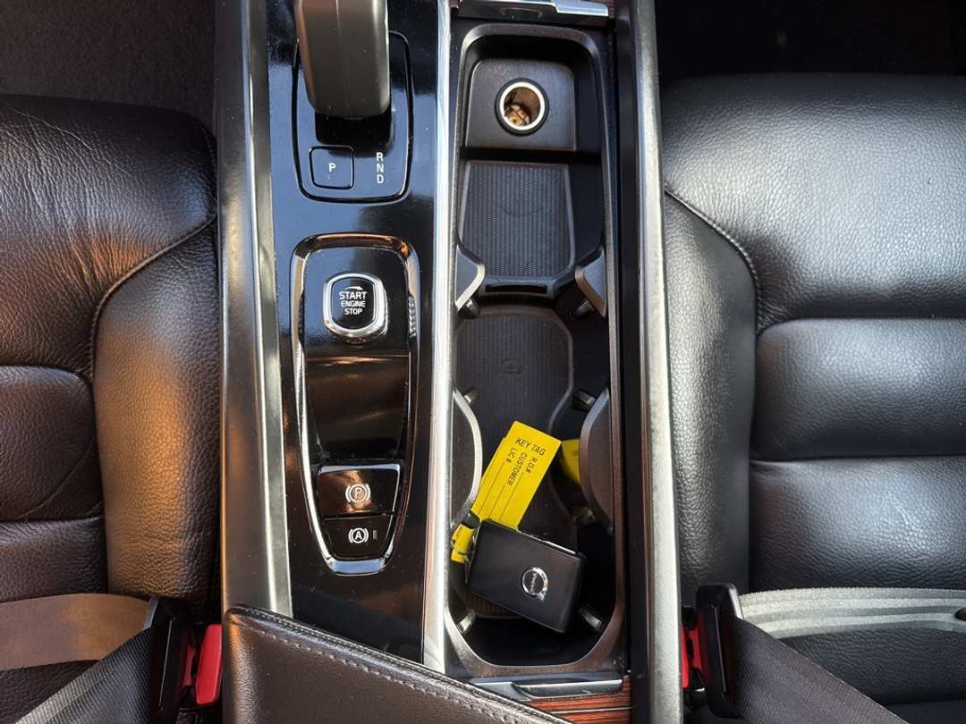 2023 Volvo Xc60 B5 Plus Dark Theme - Image 34