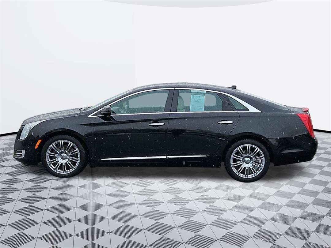 2016 Cadillac Xts Luxury - Image 3