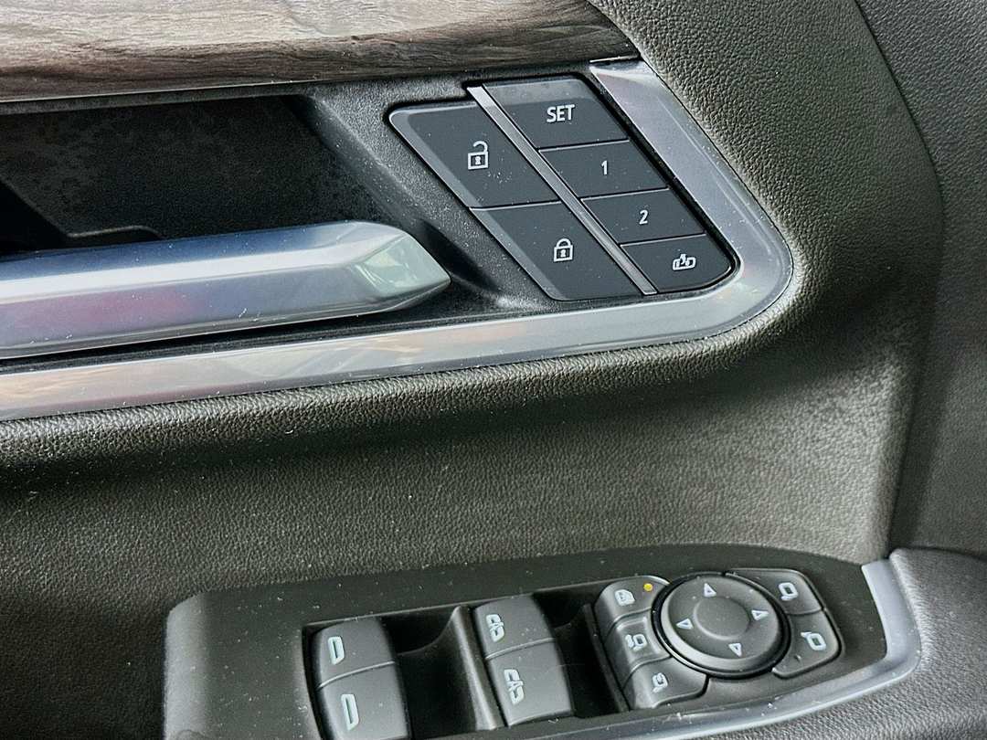 2025 Chevrolet Silverado 3500Hd LTZ - Image 19