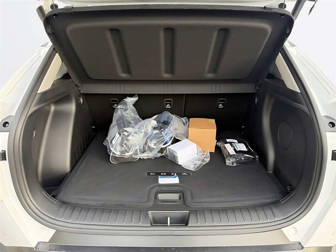 2026 Hyundai Kona Limited - Image 10