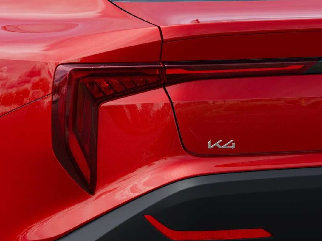 2025 Kia K4 LXS - Image 11