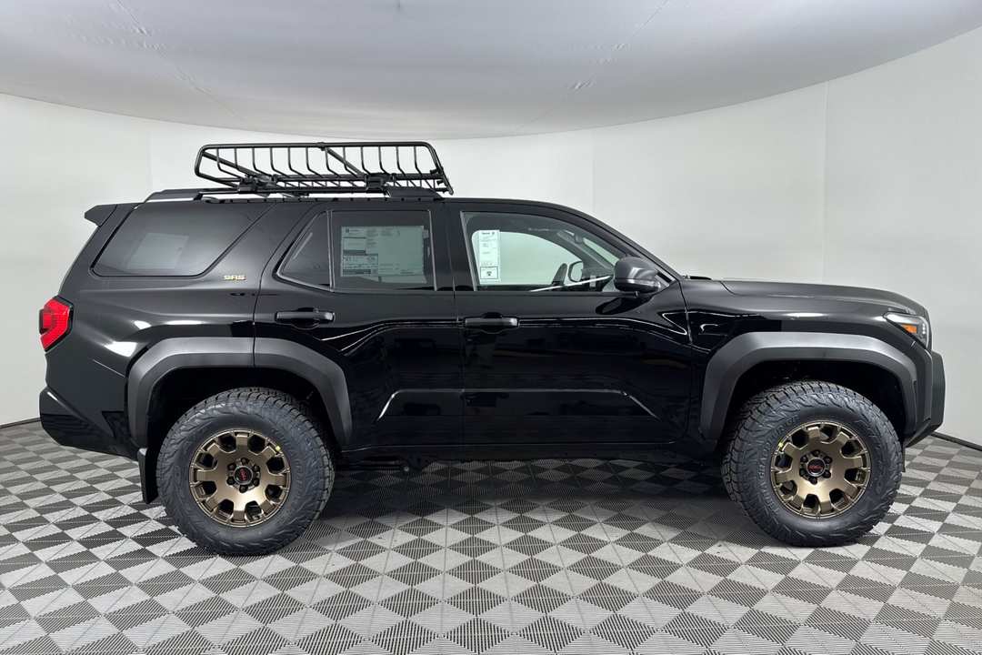 Toyota 4Runner - Image 2
