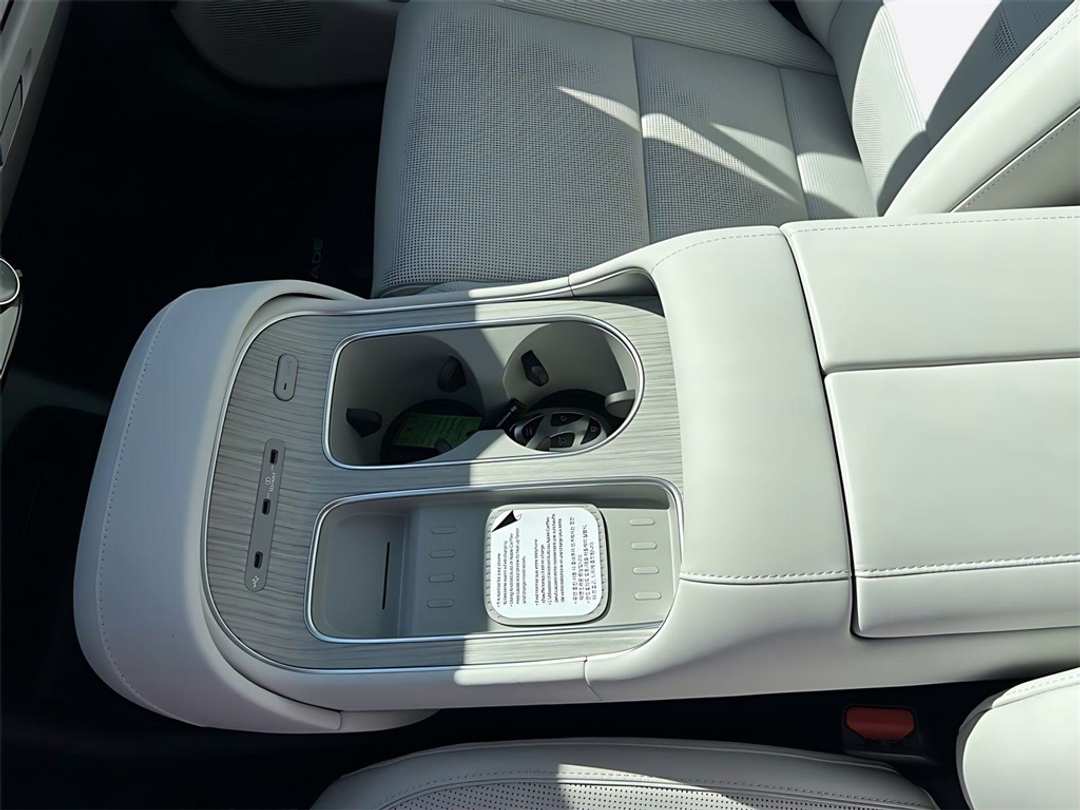 2026 Hyundai Palisade Calligraphy - Image 18