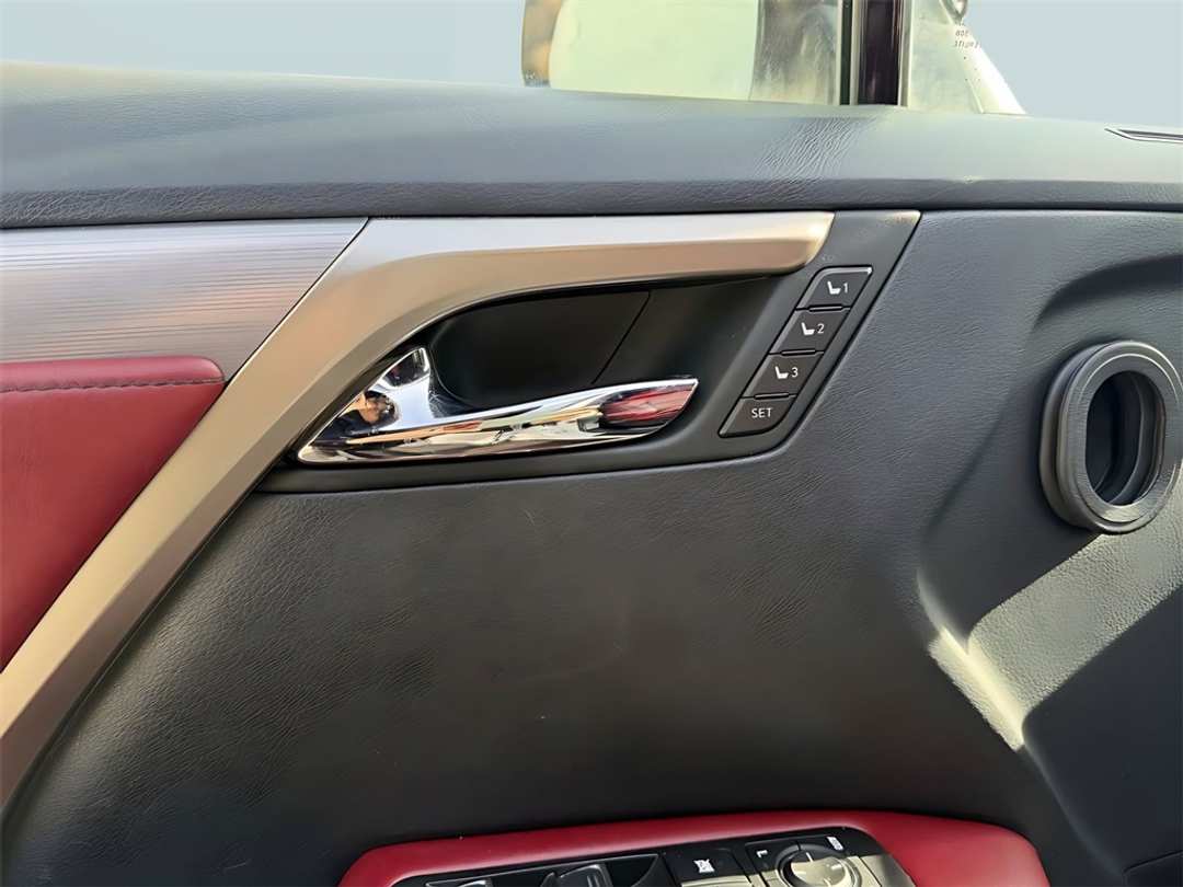 2019 Lexus RX 450h F Sport - Image 12