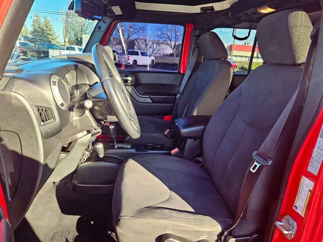 2017 Jeep Wrangler Unlimited Sport - Image 14