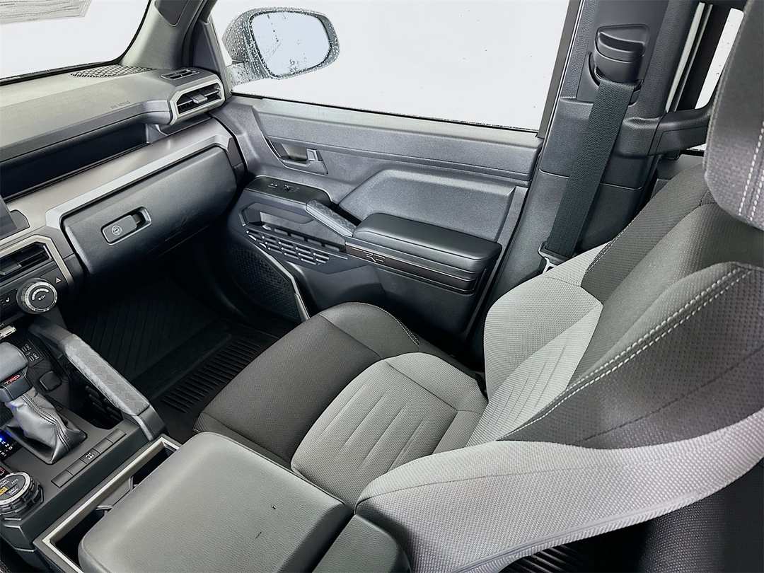 2025 Toyota 4Runner TRD OffRoad - Image 23