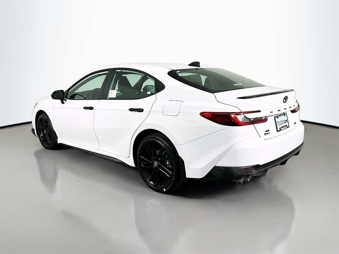 2026 Toyota Camry SE Nightshade - Image 5