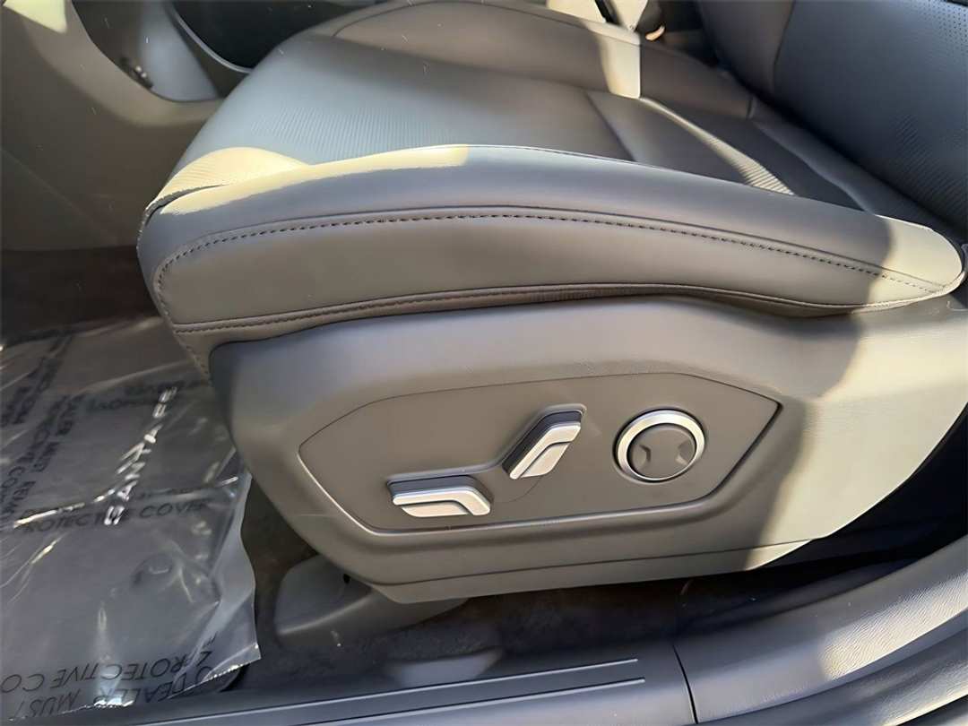 2026 Hyundai Santa Fe SEL - Image 13