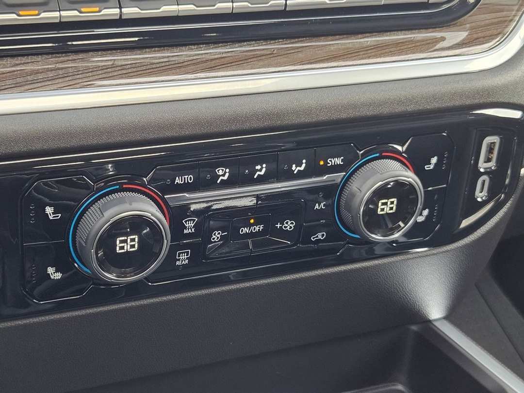 2026 Chevrolet Silverado 1500 RST - Image 25