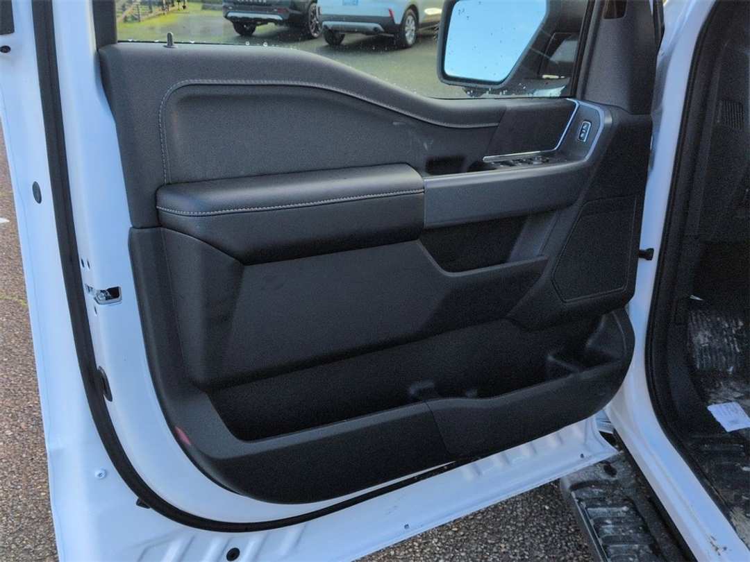 2026 Ford F-150 XLT - Image 9