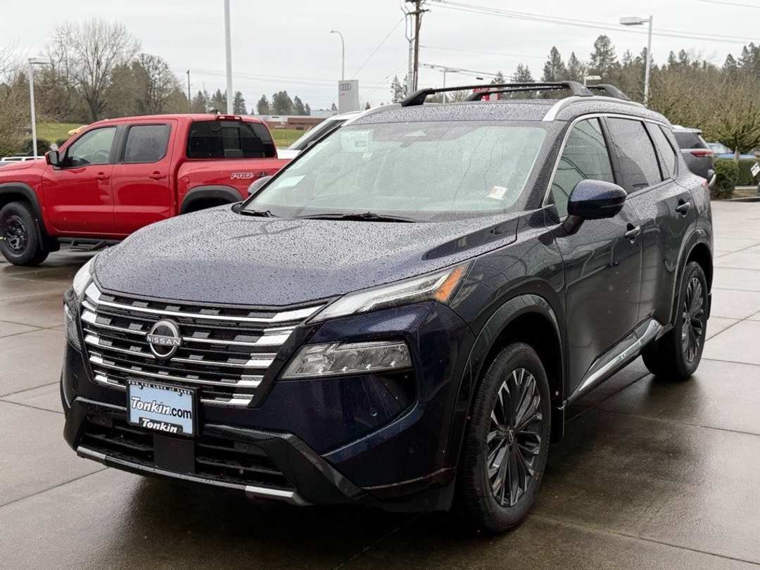 2026 Nissan Rogue Platinum - Image 4