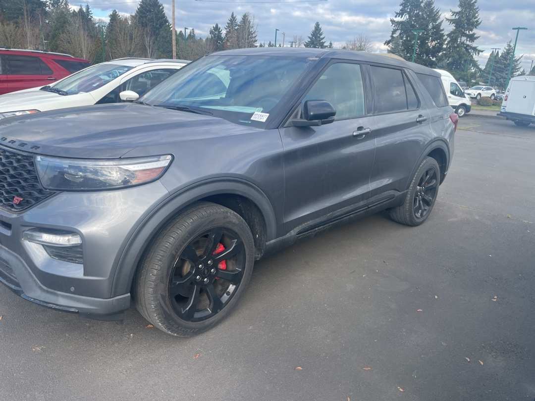 2022 Ford Explorer ST - Image 2