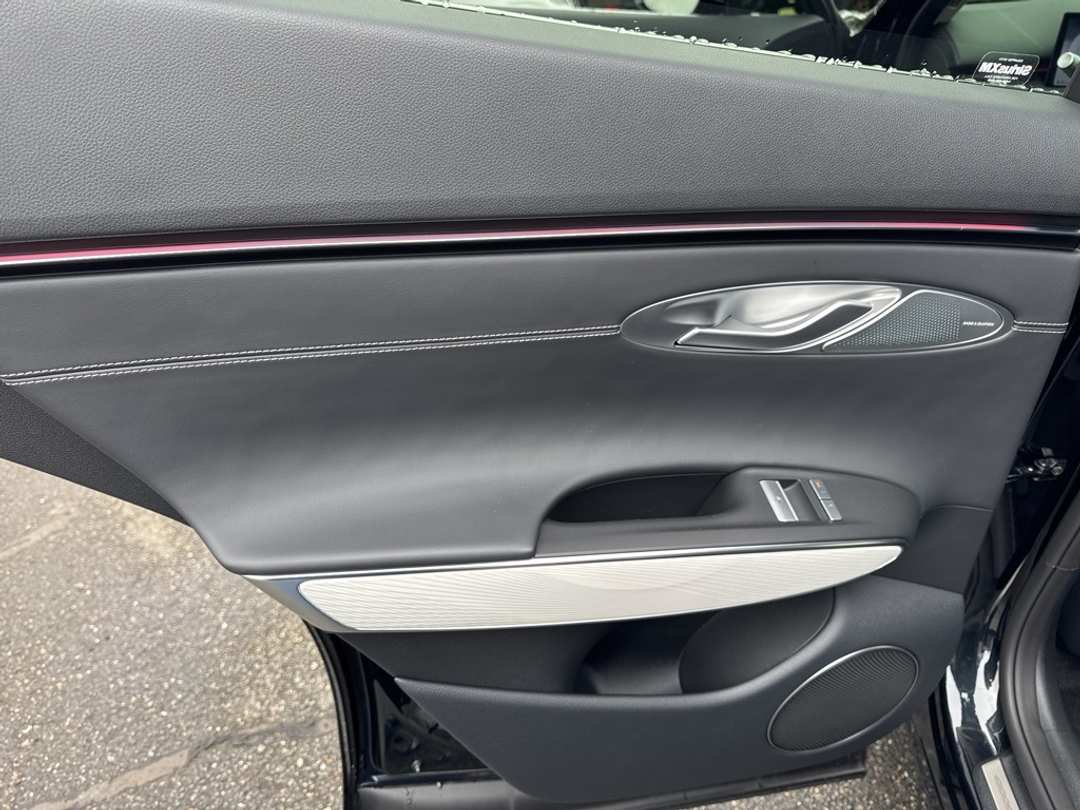 2026 Genesis Gv70 2.5T Advanced - Image 39