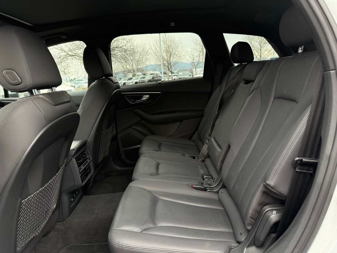 2021 Audi Q7 55 Premium Plus - Image 14