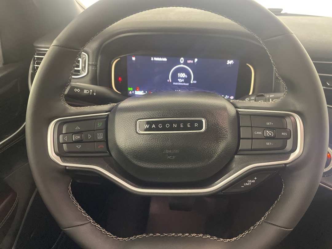 2024 Jeep Wagoneer - Image 27