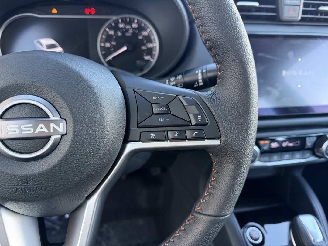 2025 Nissan Versa 1.6 SR - Image 17