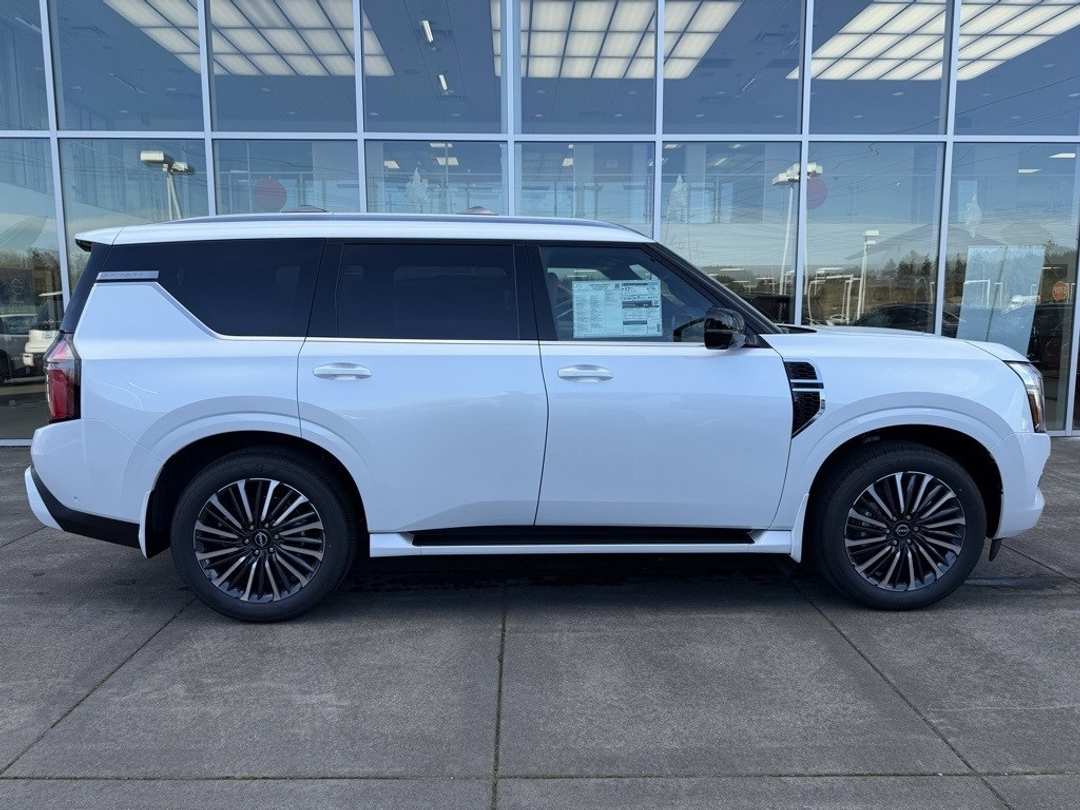 2026 Nissan Armada Platinum Reserve - Image 8