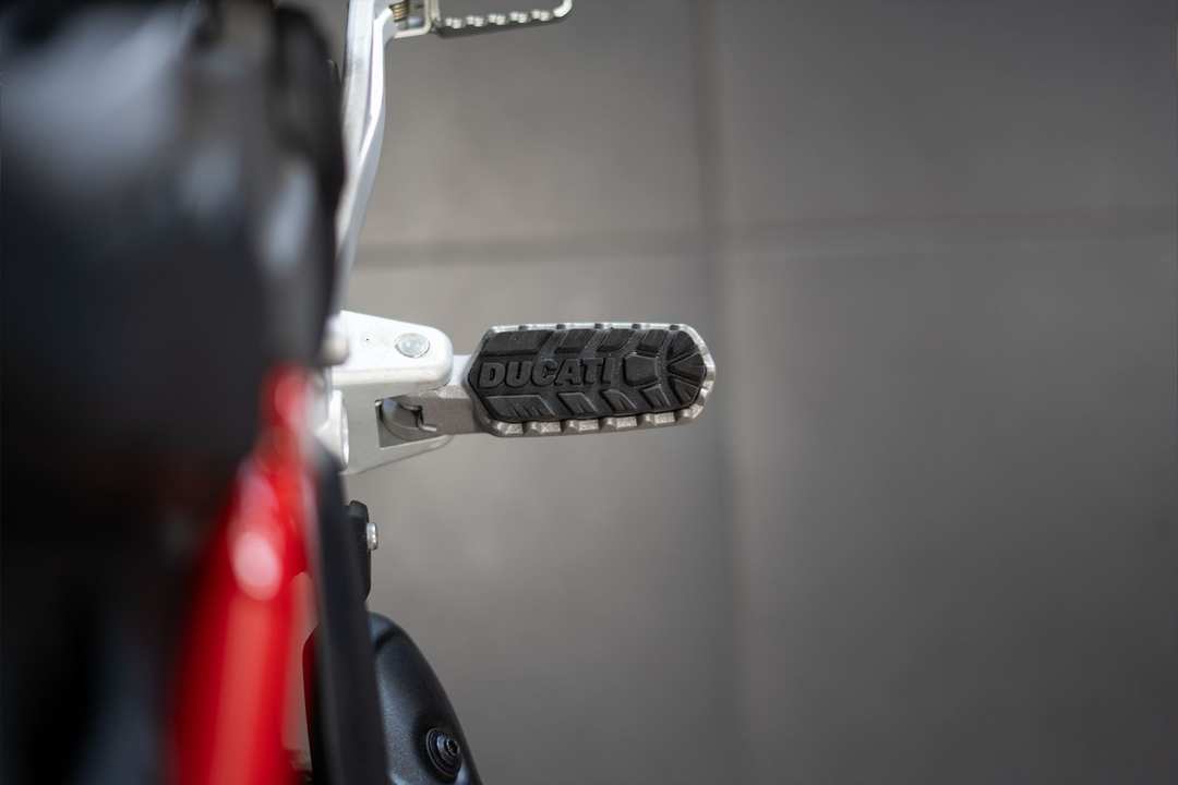 2025 Ducati Multistrada V4 - Image 8