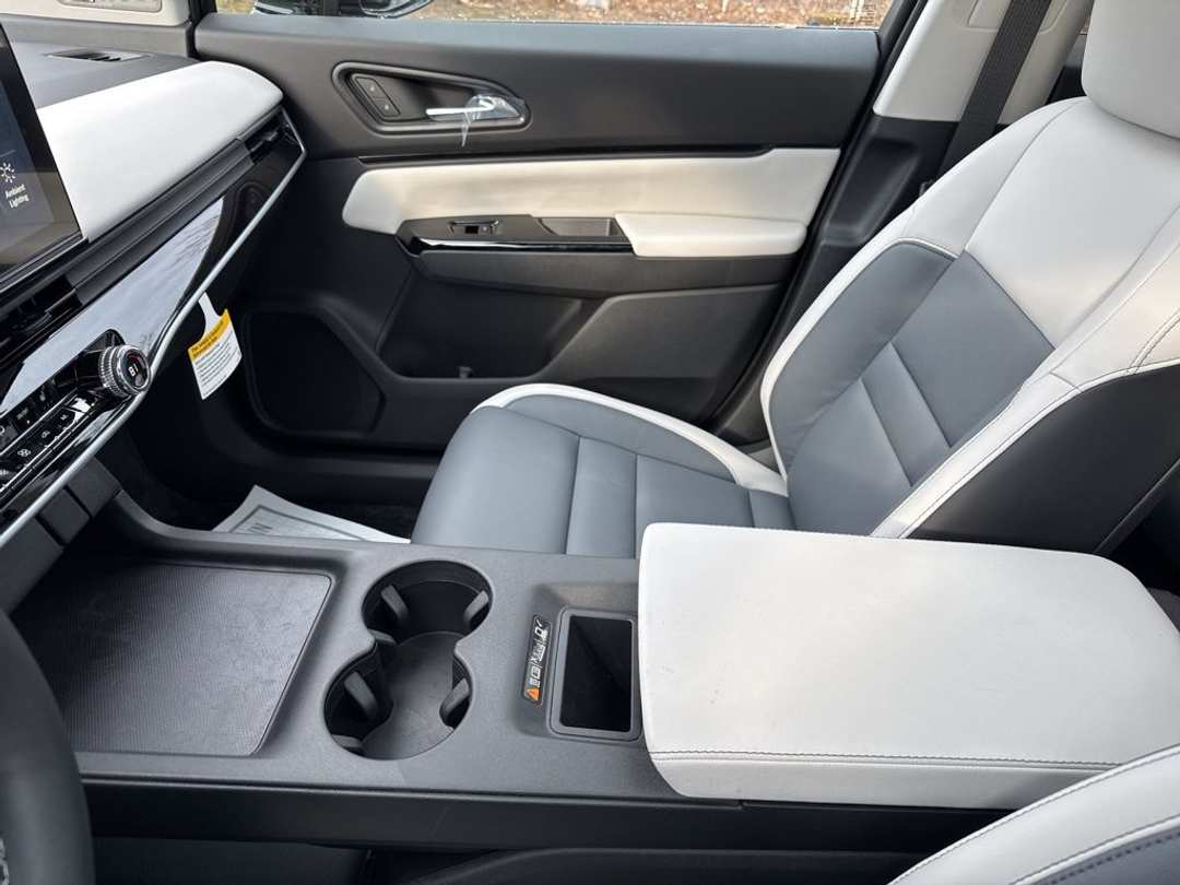 2025 Honda Prologue Touring - Image 26