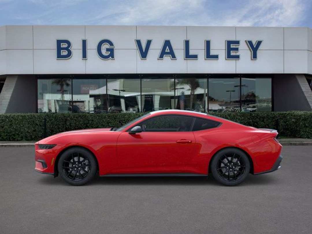 2026 Ford Mustang EcoBoost - Image 3