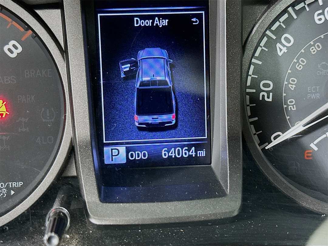 2017 Toyota Tacoma TRD OffRoad - Image 12